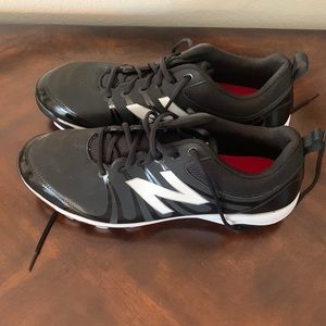New Balance Black/White Baseball Cleats